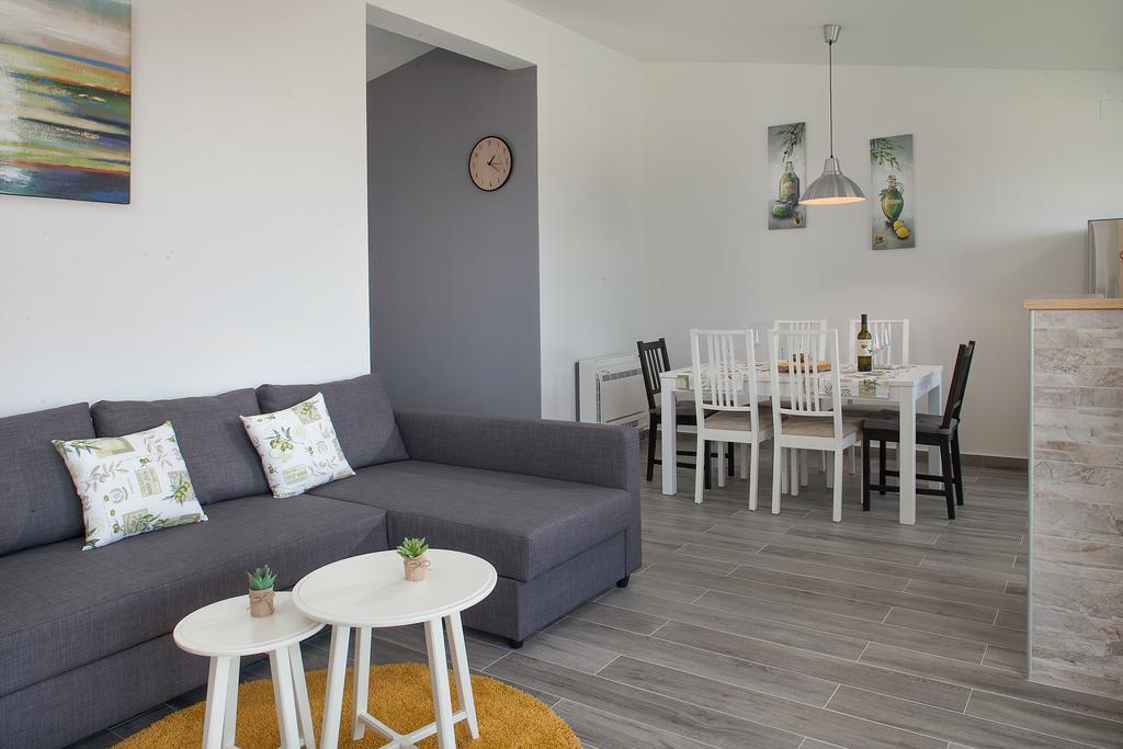 Apartment Luka Makarska Bagian luar foto
